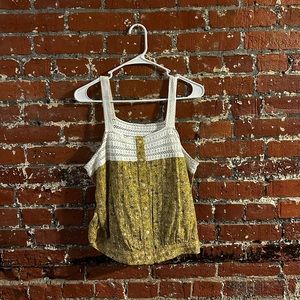 Universal Thread Top